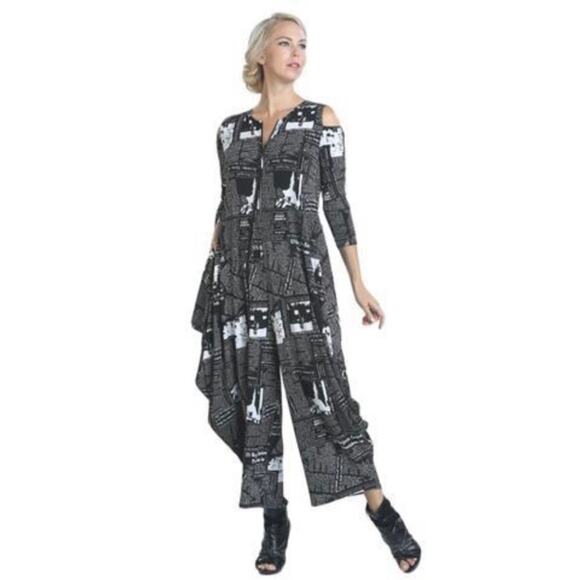 IC by Connie K Art to Wear Jump Suit Size XL Newspaper Print Funky - Picture 12 of 12